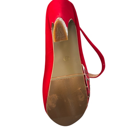 Red Velvet Crape Myrtle Women’s 5” Platform Heels Size - Picture 5 of 6